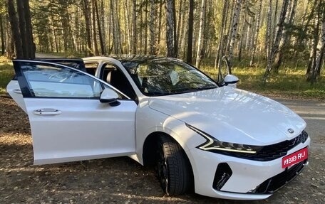 KIA K5, 2021 год, 2 600 000 рублей, 17 фотография