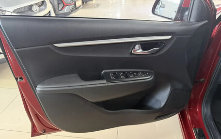 KIA Rio IV, 2021 год, 1 780 000 рублей, 13 фотография