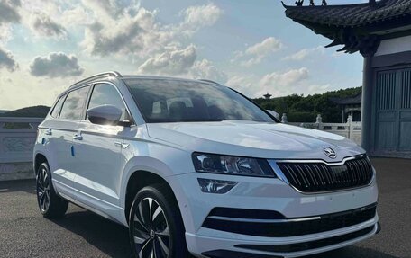 Skoda Karoq I, 2023 год, 1 530 000 рублей, 1 фотография