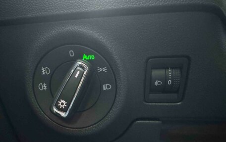 Skoda Karoq I, 2023 год, 1 530 000 рублей, 8 фотография