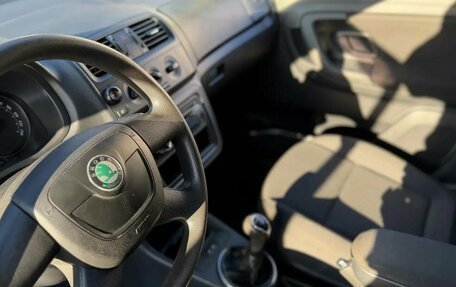 Skoda Fabia II, 2012 год, 650 000 рублей, 4 фотография