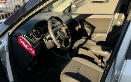 Skoda Fabia II, 2012 год, 650 000 рублей, 3 фотография