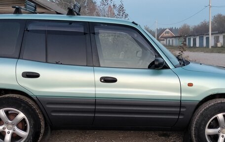 Toyota RAV4, 1995 год, 400 000 рублей, 2 фотография