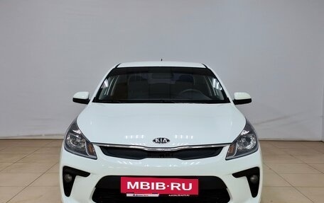 KIA Rio IV, 2018 год, 1 180 000 рублей, 2 фотография