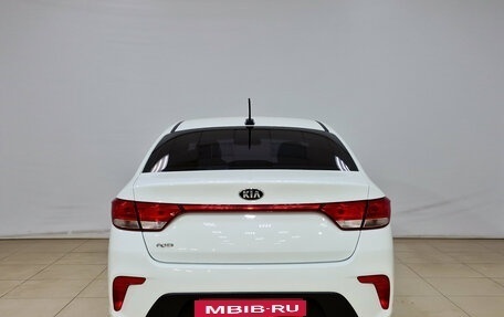 KIA Rio IV, 2018 год, 1 180 000 рублей, 6 фотография