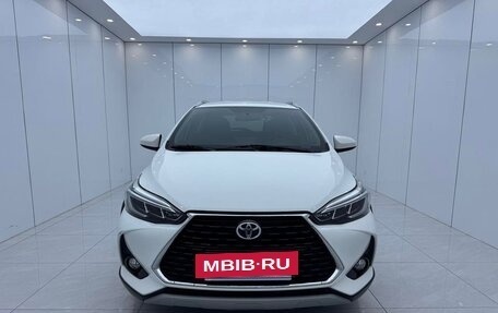 Toyota Yaris XP150 рестайлинг, 2022 год, 950 000 рублей, 2 фотография