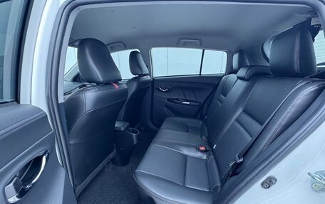 Toyota Yaris XP150 рестайлинг, 2022 год, 950 000 рублей, 13 фотография