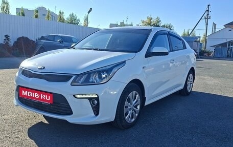 KIA Rio IV, 2017 год, 1 100 000 рублей, 2 фотография