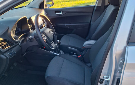 Hyundai Solaris II рестайлинг, 2021 год, 1 745 000 рублей, 14 фотография