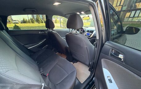 Hyundai Solaris II рестайлинг, 2012 год, 670 000 рублей, 12 фотография