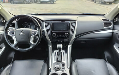 Mitsubishi Pajero Sport III рестайлинг, 2019 год, 3 234 000 рублей, 17 фотография