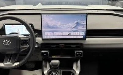 Toyota RAV4, 2026 год, 3 999 999 рублей, 2 фотография