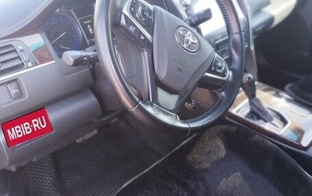 Toyota Camry, 2017 год, 2 300 000 рублей, 4 фотография