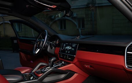 Porsche Cayenne III, 2019 год, 8 390 000 рублей, 16 фотография