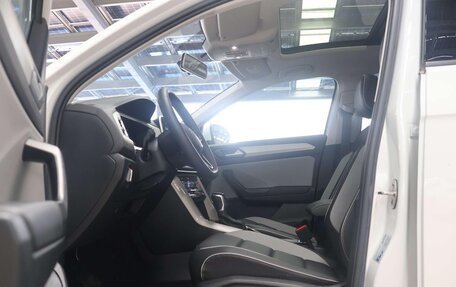 Volkswagen T-Roc I, 2023 год, 1 260 000 рублей, 10 фотография