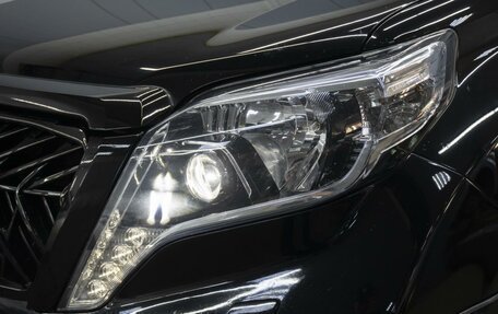 Toyota Land Cruiser Prado 150 рестайлинг 2, 2014 год, 2 850 000 рублей, 2 фотография