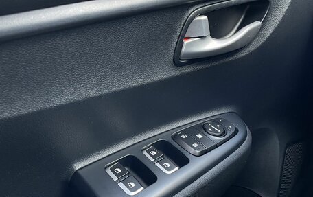 KIA Rio IV, 2018 год, 1 199 000 рублей, 13 фотография