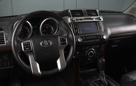 Toyota Land Cruiser Prado 150 рестайлинг 2, 2014 год, 2 850 000 рублей, 17 фотография