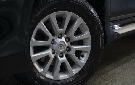 Toyota Land Cruiser Prado 150 рестайлинг 2, 2014 год, 2 850 000 рублей, 16 фотография