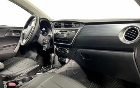 Toyota Auris II, 2013 год, 890 000 рублей, 12 фотография