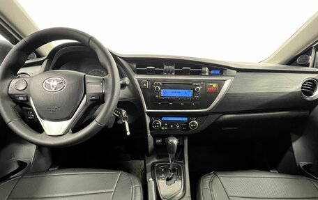 Toyota Auris II, 2013 год, 890 000 рублей, 13 фотография