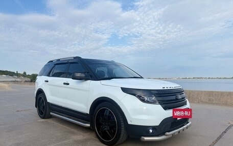 Ford Explorer VI, 2014 год, 1 470 000 рублей, 3 фотография