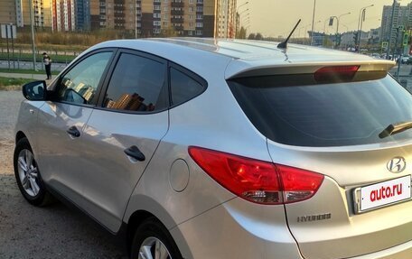 Hyundai ix35 I рестайлинг, 2010 год, 870 000 рублей, 2 фотография