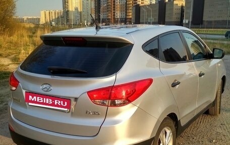 Hyundai ix35 I рестайлинг, 2010 год, 870 000 рублей, 3 фотография