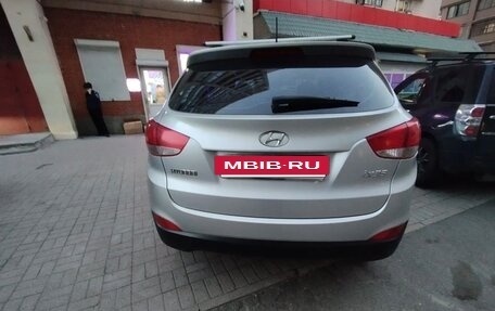 Hyundai ix35 I рестайлинг, 2010 год, 870 000 рублей, 6 фотография