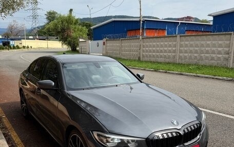 BMW 3 серия, 2019 год, 2 390 000 рублей, 1 фотография