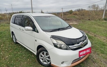Toyota ISis I, 2012 год, 1 240 000 рублей, 3 фотография
