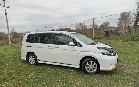 Toyota ISis I, 2012 год, 1 240 000 рублей, 9 фотография