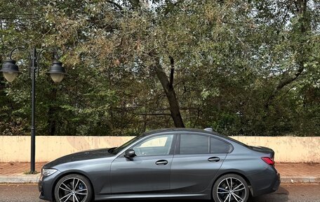 BMW 3 серия, 2019 год, 2 390 000 рублей, 3 фотография