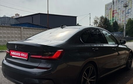 BMW 3 серия, 2019 год, 2 390 000 рублей, 5 фотография
