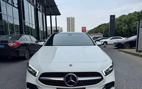 Mercedes-Benz A-Класс, 2022 год, 1 689 025 рублей, 2 фотография