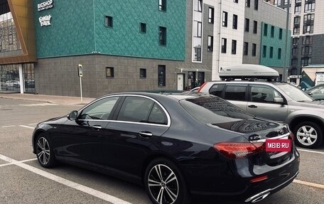 Mercedes-Benz E-Класс, 2022 год, 6 500 000 рублей, 4 фотография
