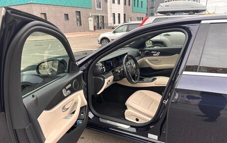 Mercedes-Benz E-Класс, 2022 год, 6 500 000 рублей, 14 фотография