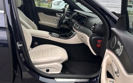 Mercedes-Benz E-Класс, 2022 год, 6 500 000 рублей, 12 фотография