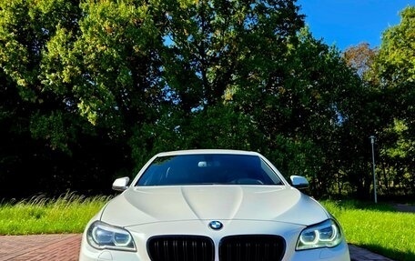 BMW 5 серия, 2016 год, 2 600 000 рублей, 2 фотография
