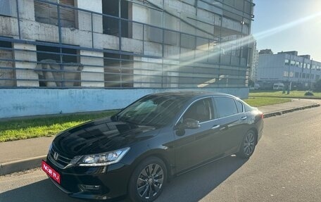 Honda Accord IX рестайлинг, 2013 год, 1 590 000 рублей, 1 фотография