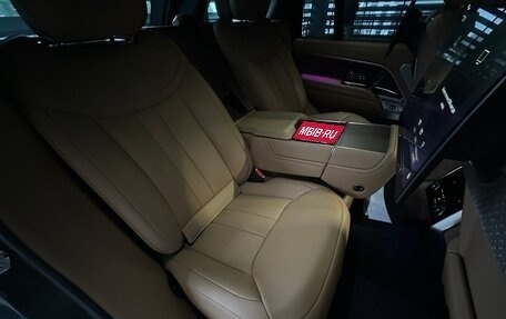 Land Rover Range Rover IV рестайлинг, 2022 год, 13 900 000 рублей, 18 фотография
