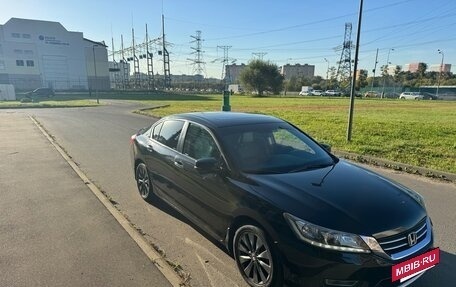 Honda Accord IX рестайлинг, 2013 год, 1 590 000 рублей, 3 фотография