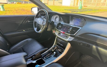 Honda Accord IX рестайлинг, 2013 год, 1 590 000 рублей, 9 фотография