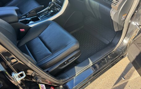 Honda Accord IX рестайлинг, 2013 год, 1 590 000 рублей, 10 фотография