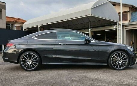 Mercedes-Benz C-Класс, 2019 год, 1 650 000 рублей, 7 фотография