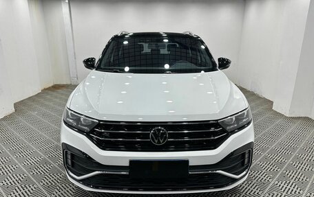 Volkswagen T-Roc I, 2022 год, 1 610 000 рублей, 3 фотография