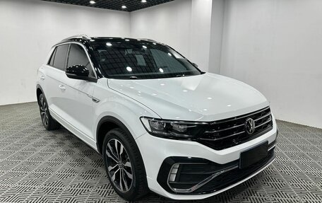 Volkswagen T-Roc I, 2022 год, 1 610 000 рублей, 4 фотография