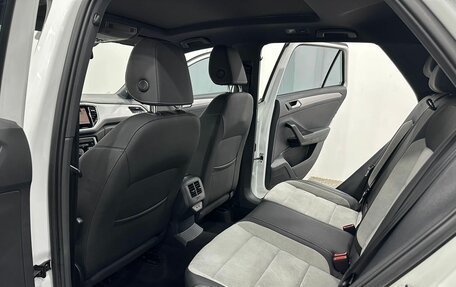 Volkswagen T-Roc I, 2022 год, 1 610 000 рублей, 10 фотография