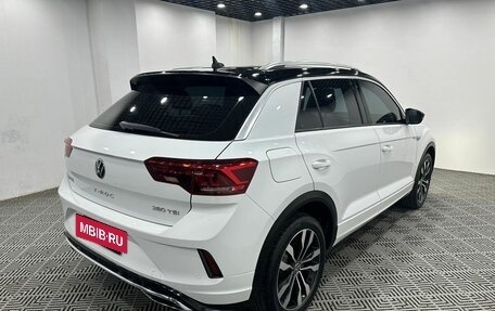 Volkswagen T-Roc I, 2022 год, 1 610 000 рублей, 6 фотография