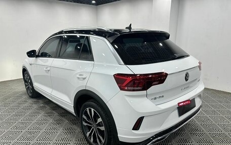 Volkswagen T-Roc I, 2022 год, 1 610 000 рублей, 5 фотография